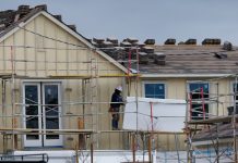 US single-family starts, permits rise in July